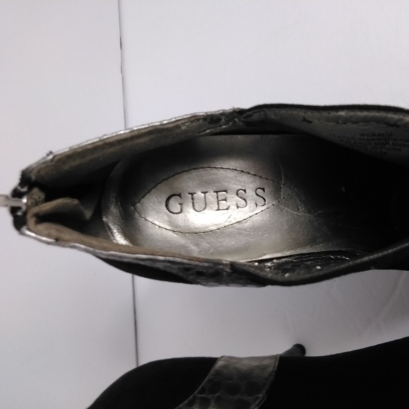 Guess Black faux suede & silver platform heel 7.5 - Picture 6 of 8